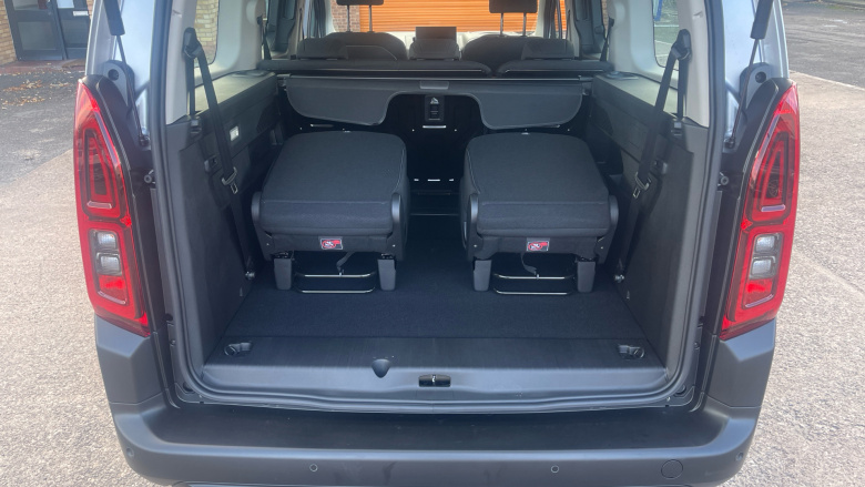 Citroen Berlingo 100kW Plus XL 52kWh 5dr Auto [7 Seat] Electric Estate